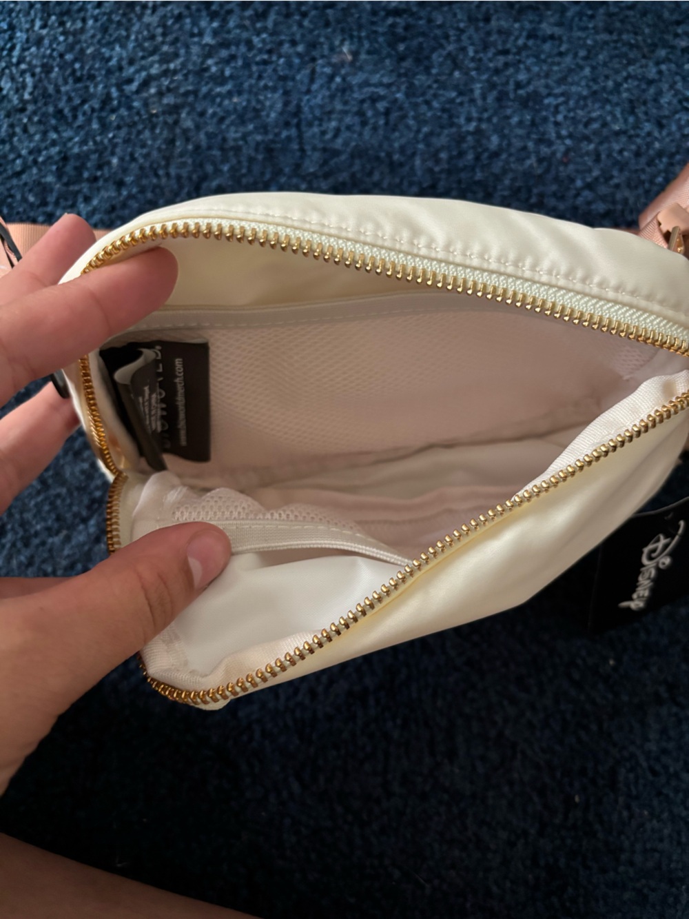 Disney Winnie the Pooh belt bag - Picture 4 of 4
